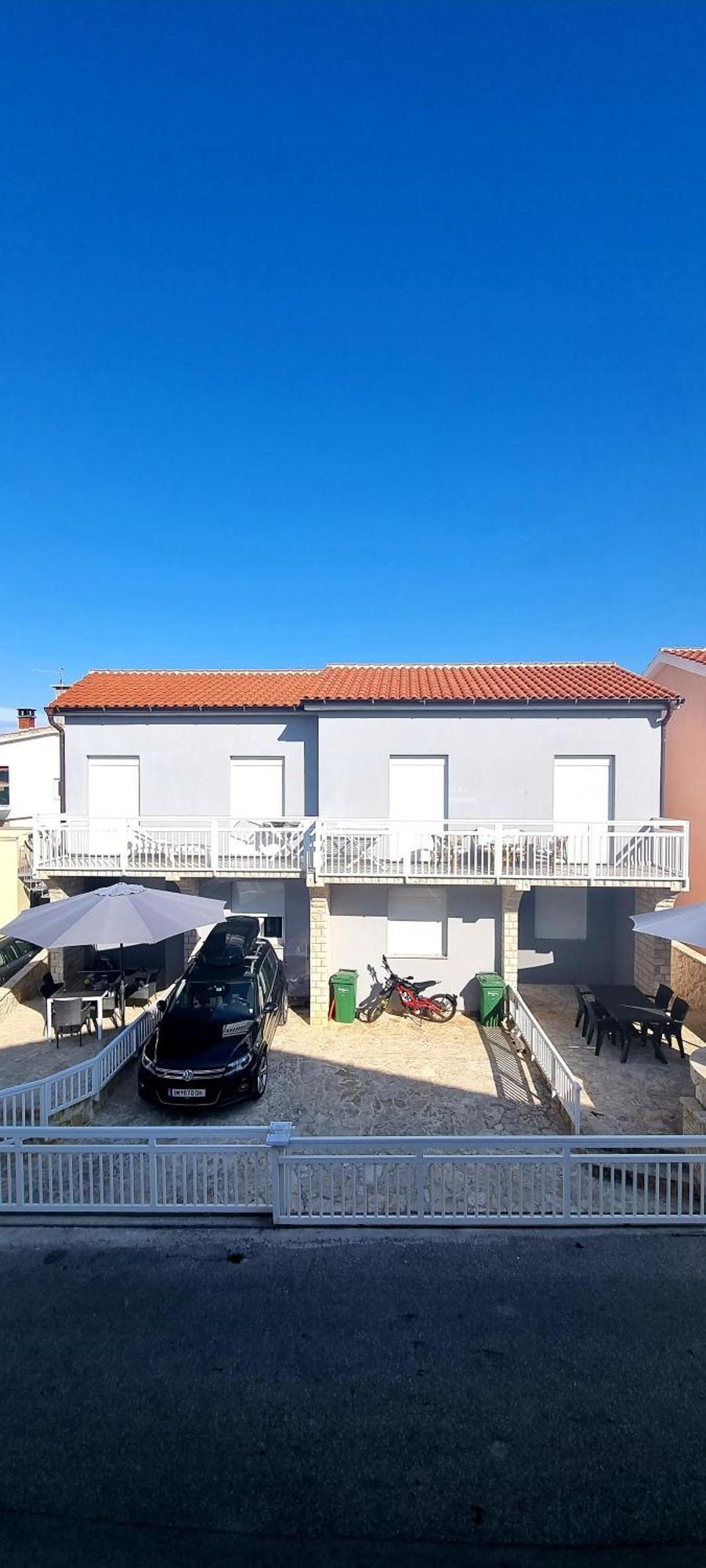 Apartment Alexandra Vir Luaran gambar