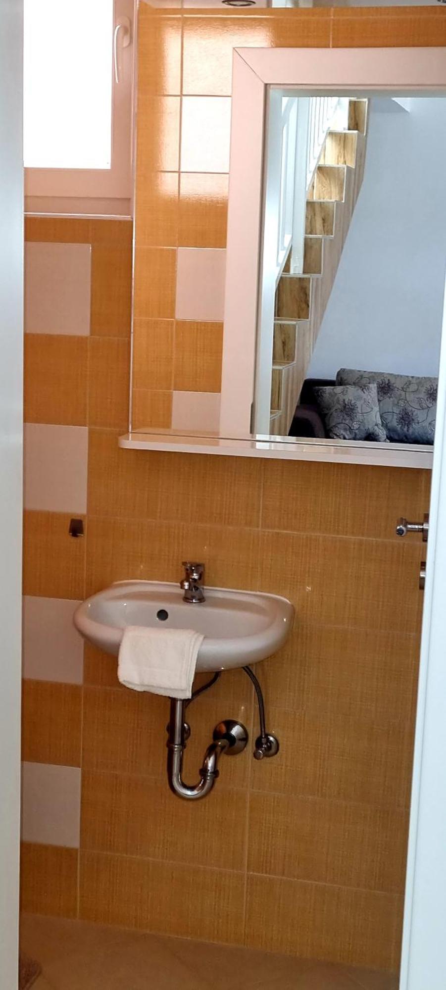 Apartment Alexandra Vir Luaran gambar
