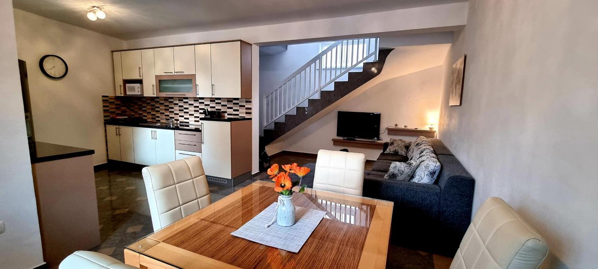 Apartment Alexandra Vir Luaran gambar