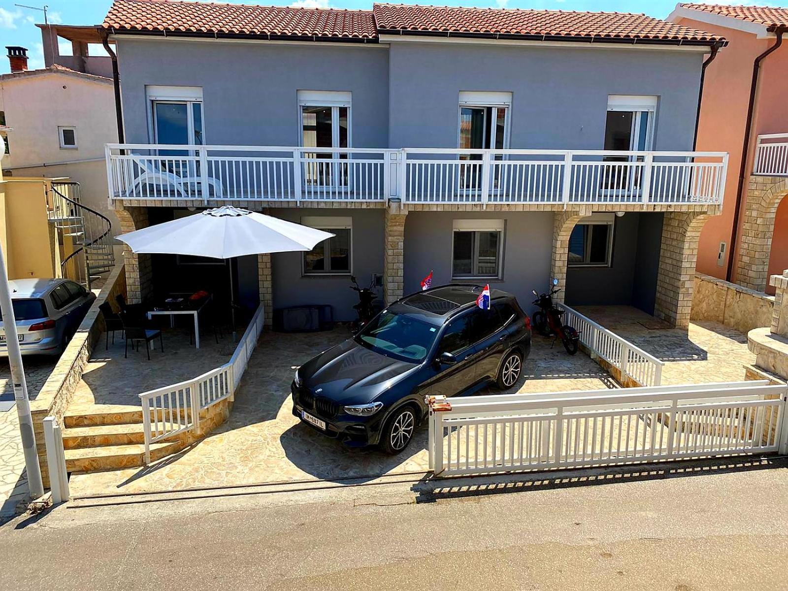 Apartment Alexandra Vir Luaran gambar